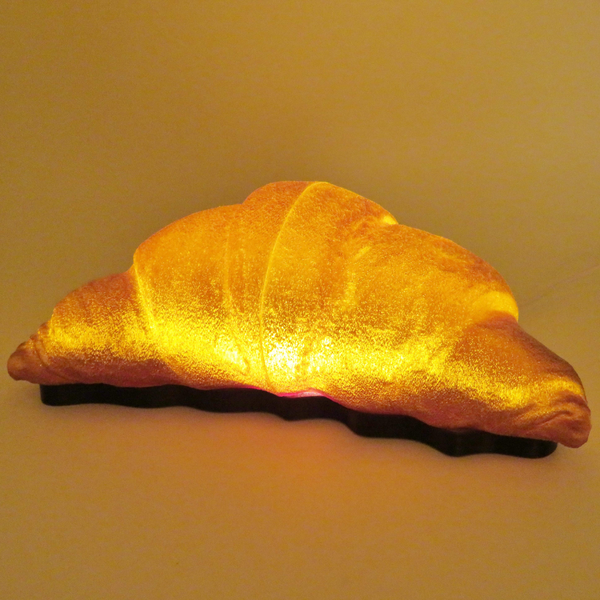 Croissant L’Amour Leuchte – Ein Stück Lebensgefühl